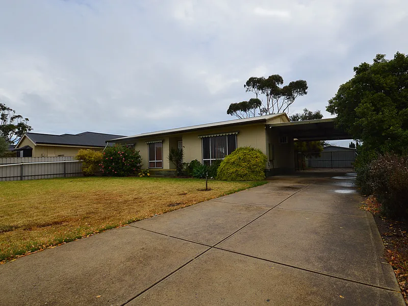 SHORT TERM LEASE AVAILABLE - Neat and tidy 3 bedroom home with shed