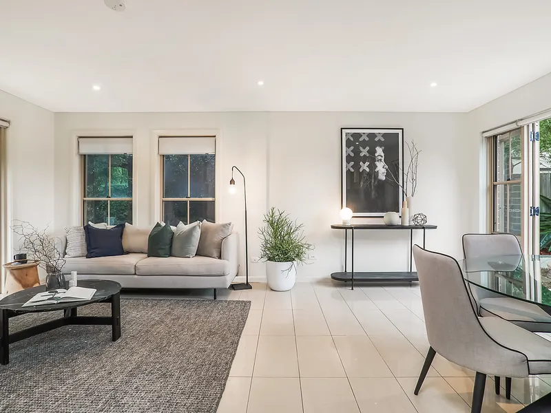 A Peaceful Garden Retreat in a Boutique Townhouse