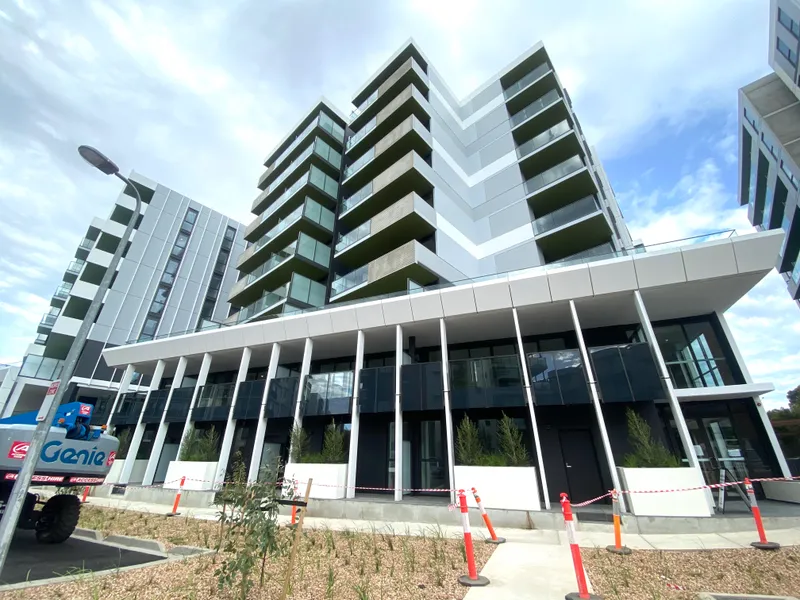 Split Level 2 Bed + 2 Bath + Study + 2 Car