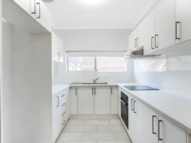 FRESHLY RENOVATED, SPACIOUS THREE BEDROOM UNIT