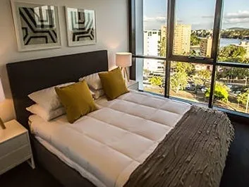 Beautiful Unit in the Centre of Toowong.