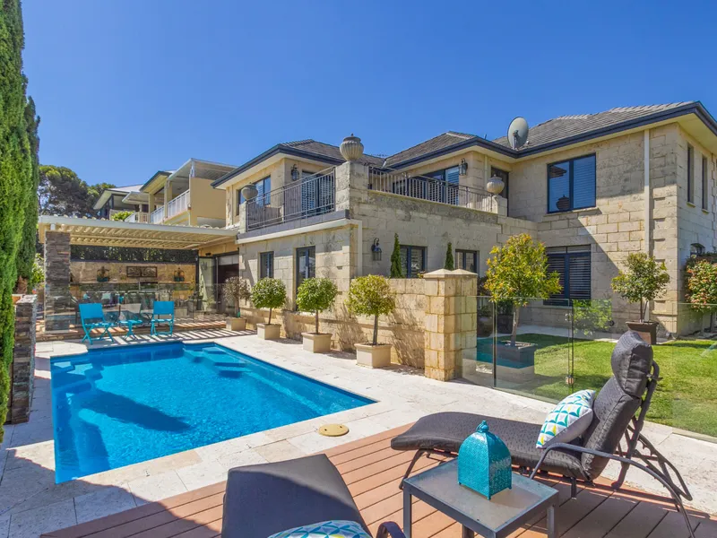 UNDER OFFER