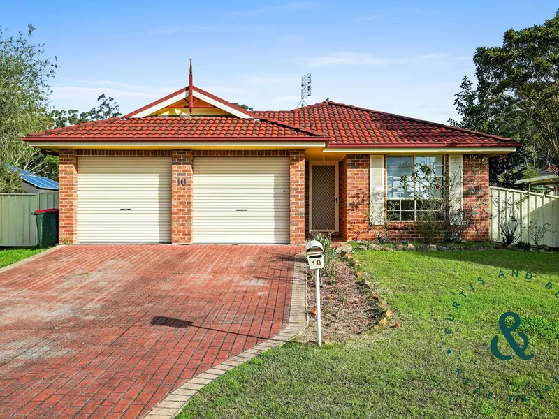 Three Bedroom Close to Primary School!