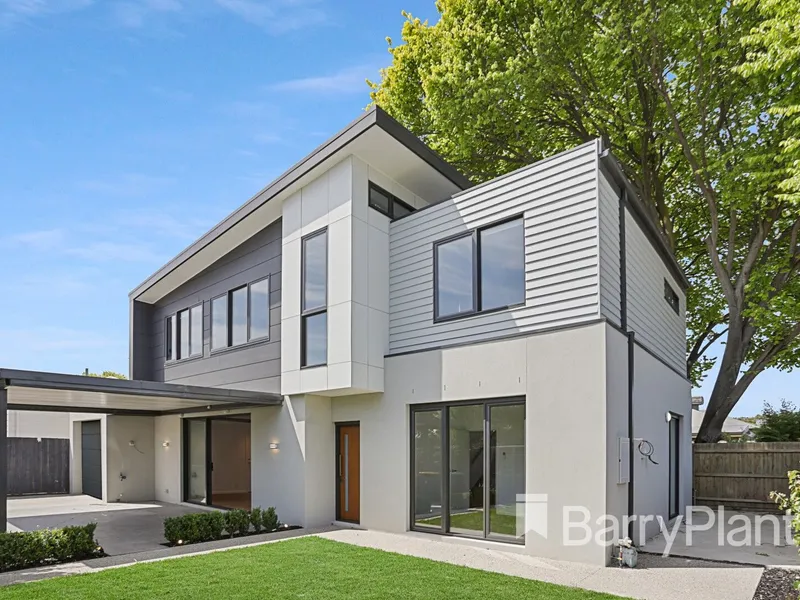 LUXURY FAMILY LIVING