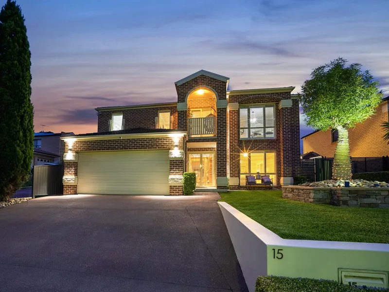 Genuine 5 bedrooms Plus Study!