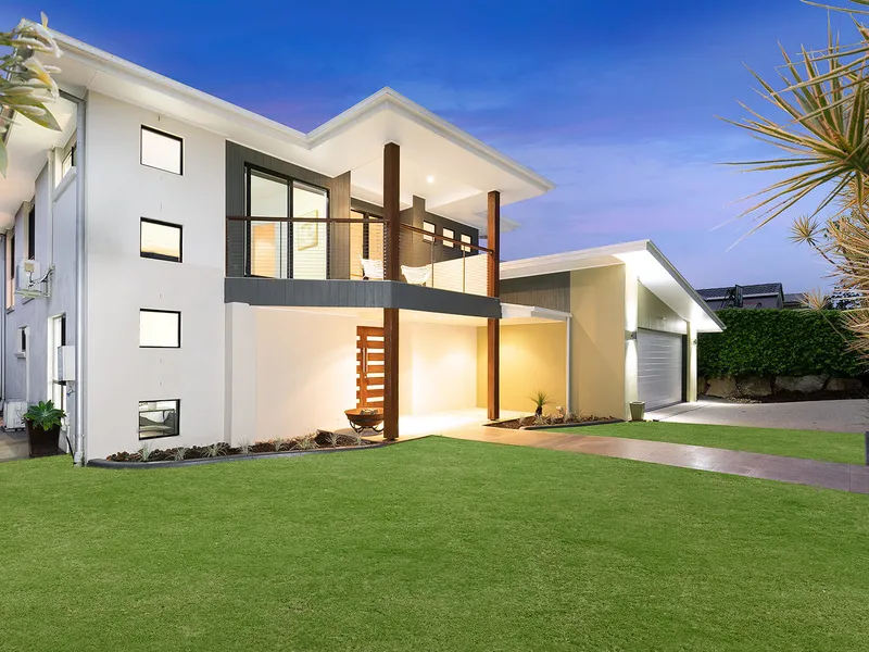 Size..Style..Stunning..Very Rare Offering..Make It Yours!!