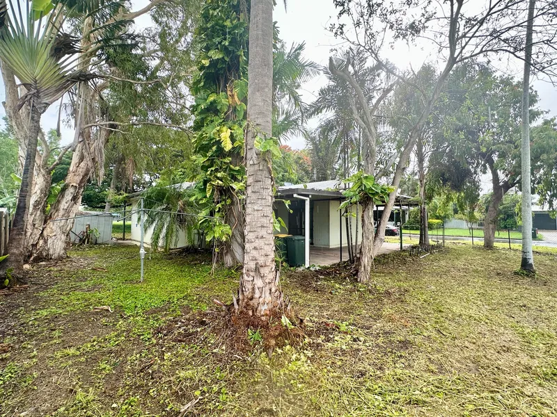 GOING GOING GONE!!! THIS ONE WILL BE SOLD UNDER THE HAMMER, MAKE NO MISTAKE!!