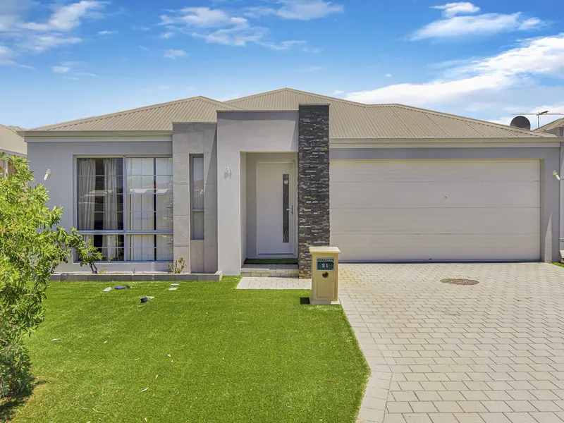 Single Level, East Facing, Sun Light And Bright, Near Everything.