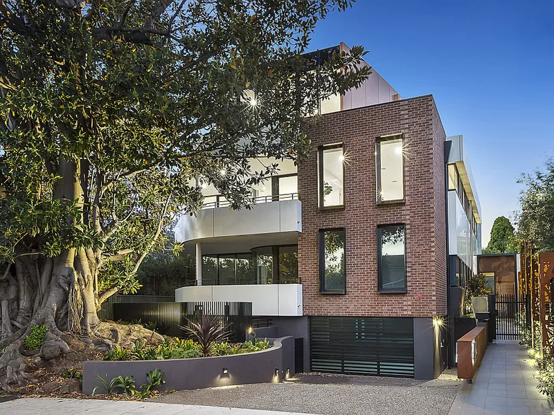The Ultimate In Penthouse Sophistication With Your Very Own Elevator