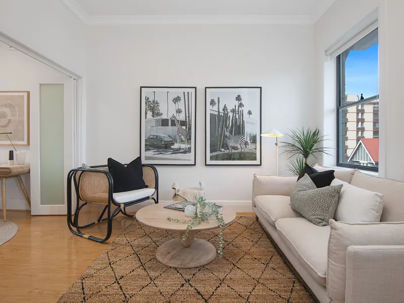 Lifestyle appeal in a smart beachside living space