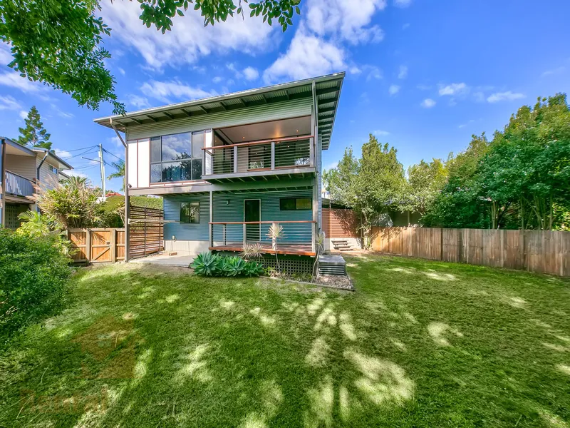 Spacious and Stylish Contemporary Home - Call Now to Inspect!