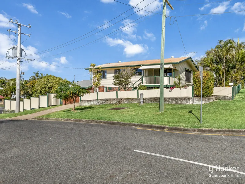 Renovated Charmer in Mansfield High Catchment!