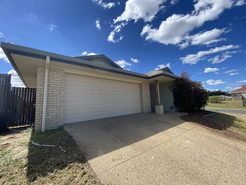 SPACIOUS HOME IN THE HEART OF CALLIOPE