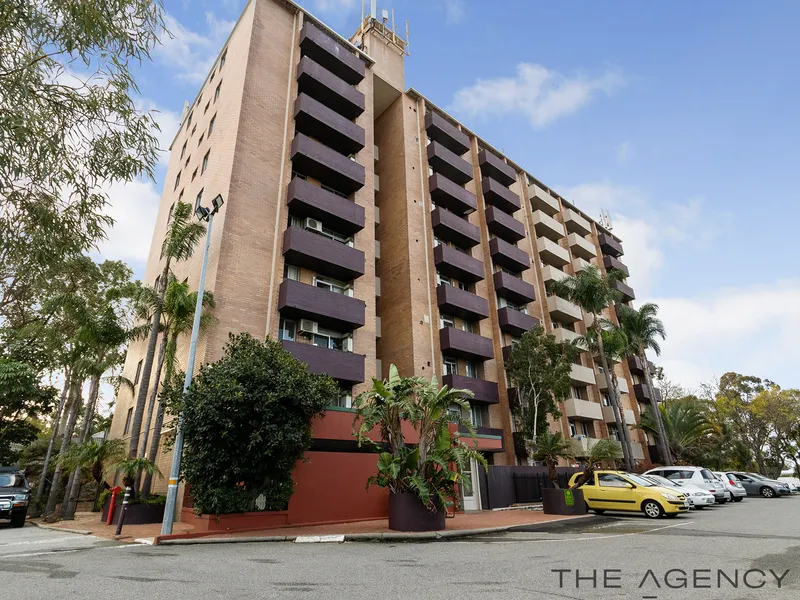 Ground Floor | Secure Building | 1 Bed Room