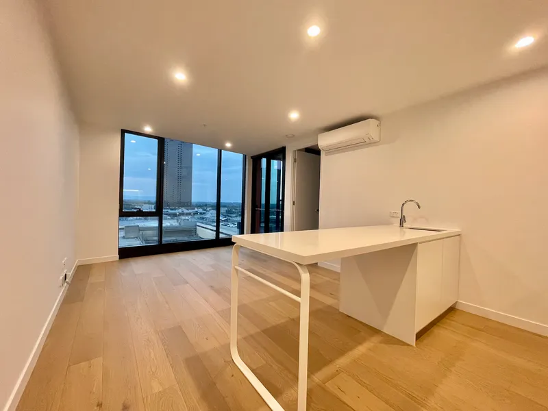 Brand New Two-Bedroom Apartment in the centre of Box Hill