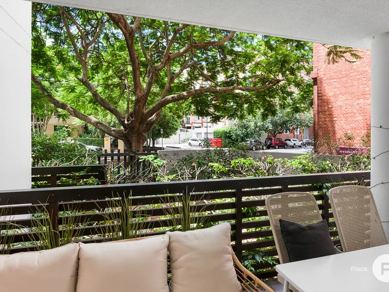 101m2 of executive living in coveted Teneriffe pocket