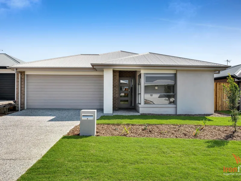 Brand new executive style 4 bedroom family home in Logan Reserve...