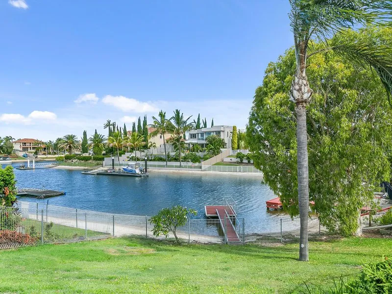 Immaculate waterfront home in quiet central location