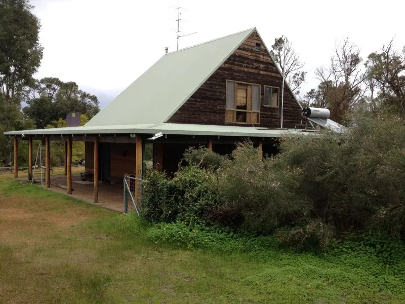RETREAT to your own COUNTRY PROPERTY - MAGIC