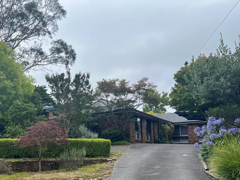 Well Presented Large Family Home