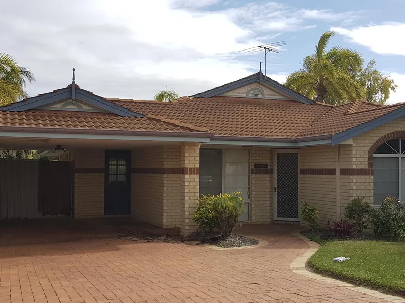 SPACIOUS 4x2 FAMILY HOME IN WAIKIKI!