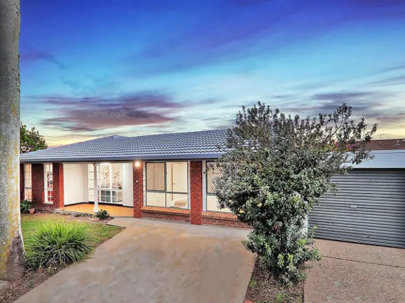Exquisite Renovated Family Home in Coveted Sunnybank Hills State School Catchment
