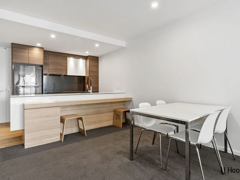 Fully Furnished 2 bedroom Apartment - Great Views!!