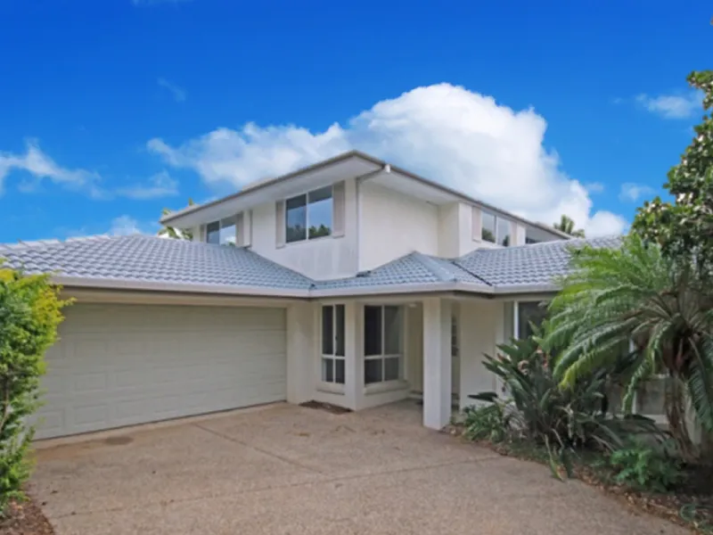 WELCOME TO YOUR NEW FAMILY HOME – PACKED WITH FEATURES!!