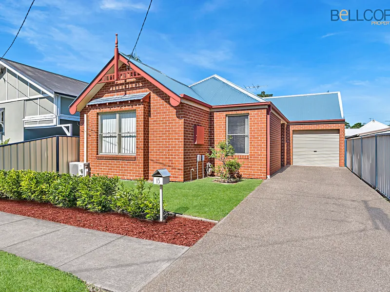 Highly sought-after central Mayfield location, Modern low maintenance home perfect for the entertainer or astute investor