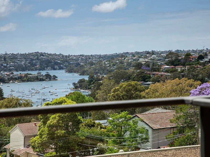 Middle Harbour panoramic opportunity