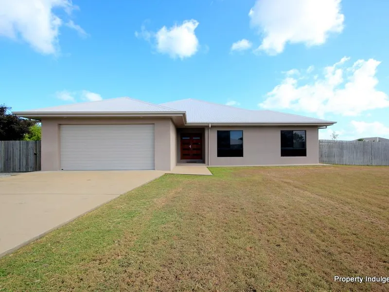 STUNNING AREA  HUGE YARD