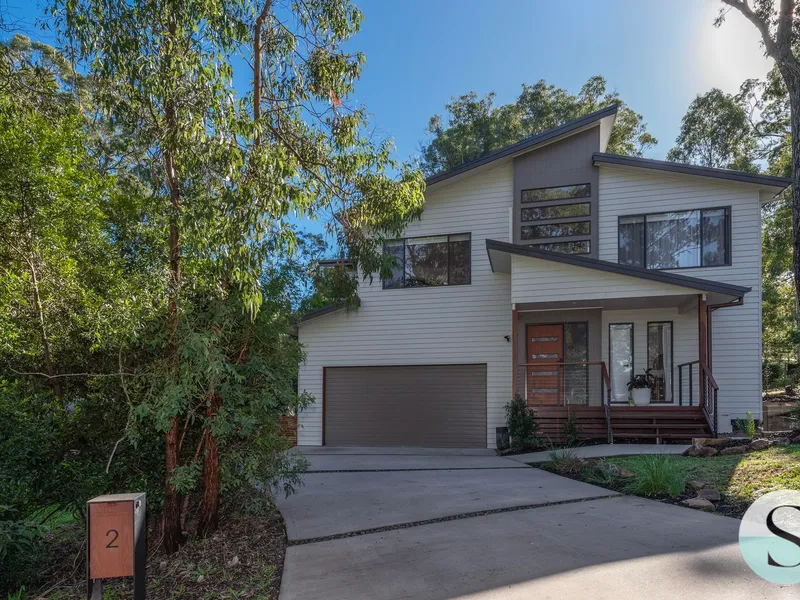 Tree Change & Sea Change In One, Live In The Tree Tops Seconds From The Lake