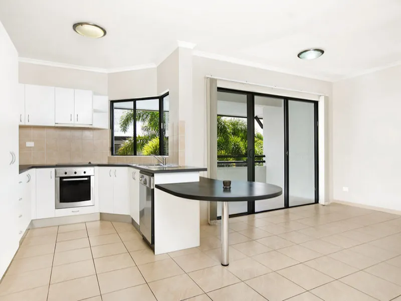 Inner City Top Floor Apartment!