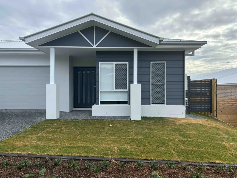BEAUTIFUL BRAND NEW 3 BEDROOM HOUSE WITH DUCTED AIR-CON! APPLY NOW!
