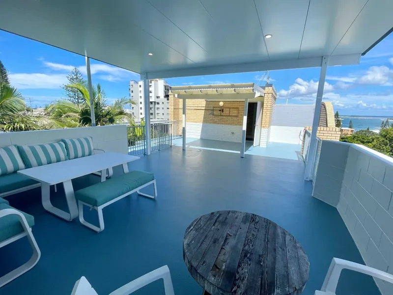 Furnished, 150 metres to Beach + Rooftop Terrace!