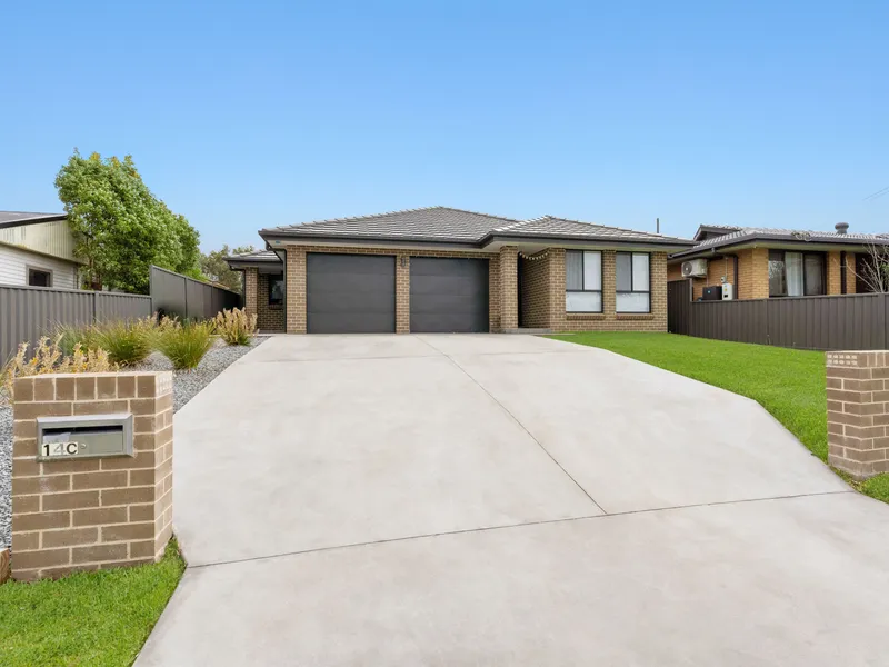 The Ultimate Investment In Prominent Location