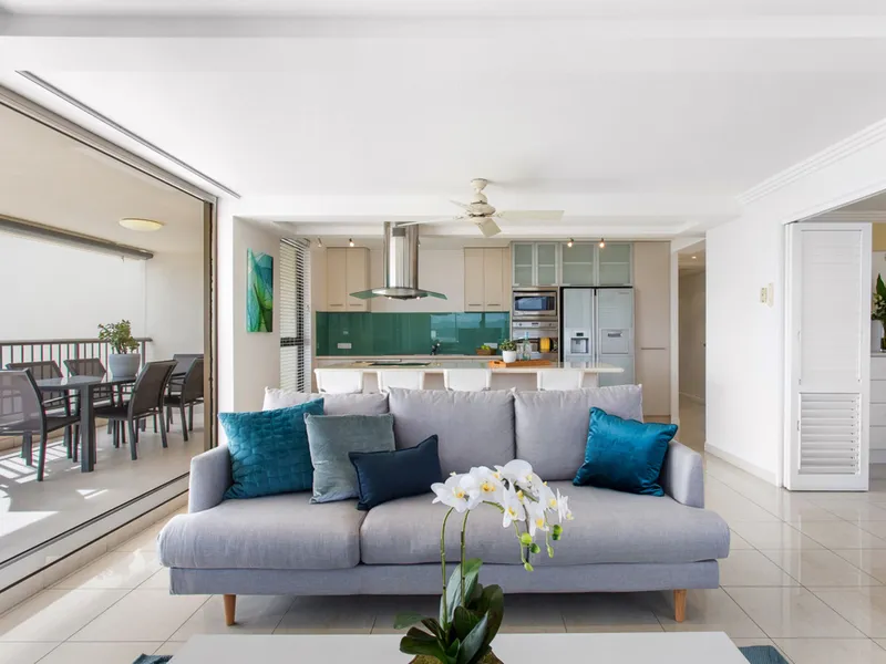 VIEWS FROM SUNRISE TO SUNSET