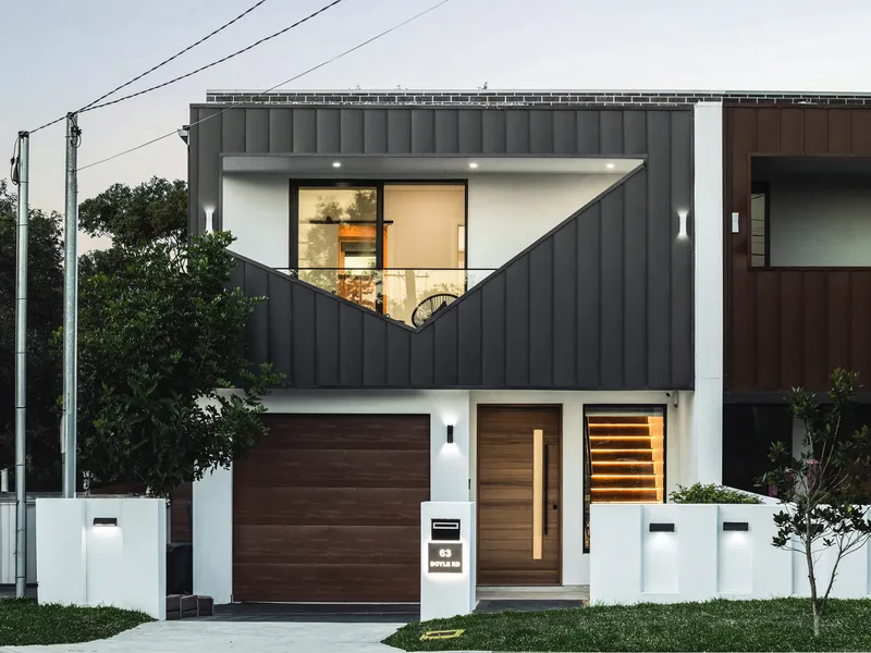 Full brick luxury duplex in a prime location