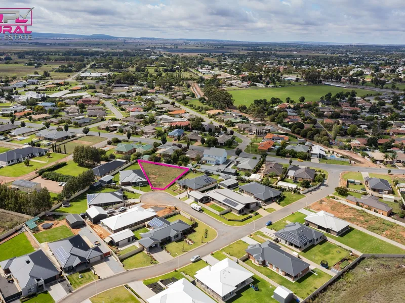 BUILD YOUR DREAM HOME!