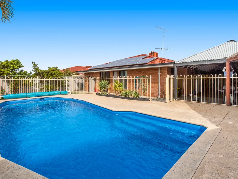 FAMILY HOME PACKED WITH EXTRAS!