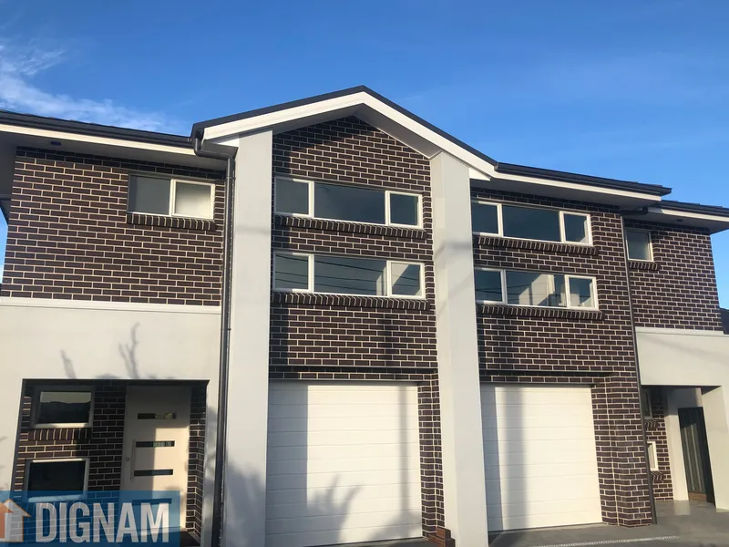 STYLISH BEACHSIDE DUPLEX