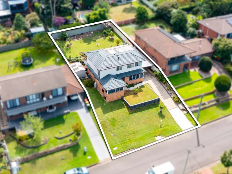 CITY VIEWS - GOOD SIZED BLOCK & THE OFFERINGS OF GREAT FEATURES!