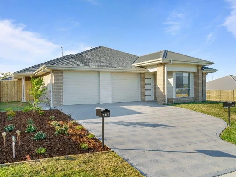 Neat as a pin and ready to move in