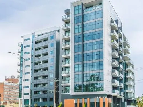 Luxury Apartment on the city fringe