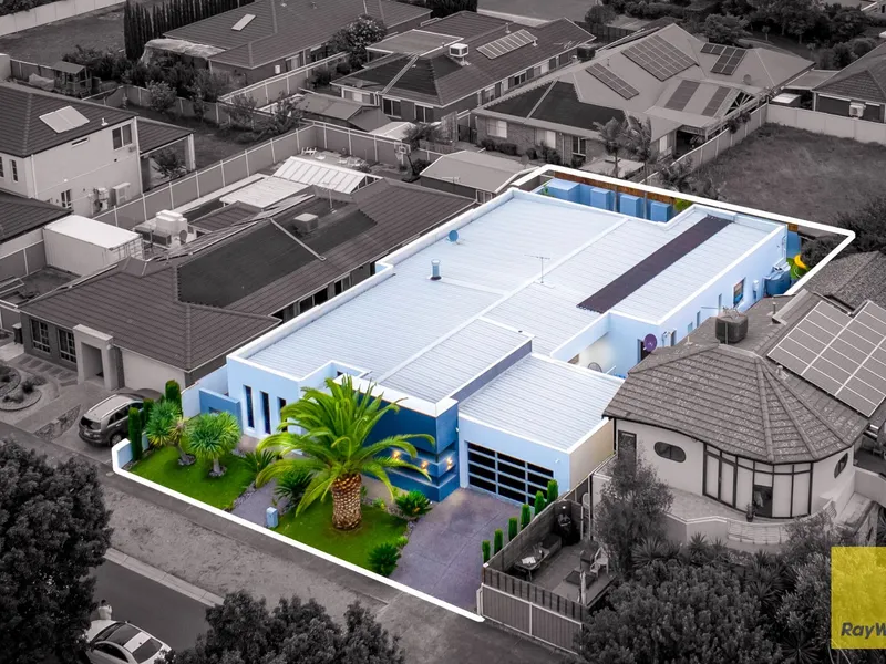 Luxurious Oasis in Point Cook: Your Dream Home Awaits!