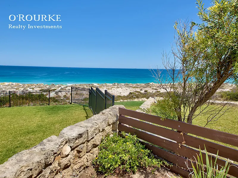 SHORELINE * BEACH FRONT HOME