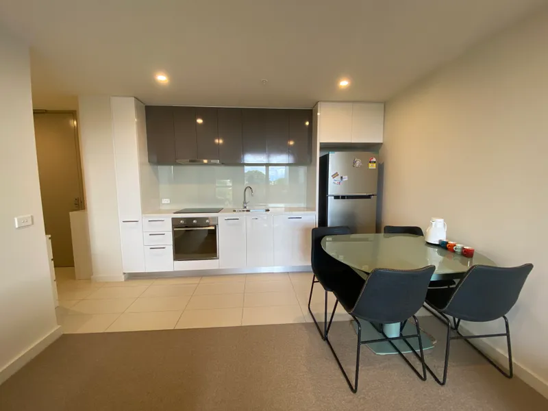 Good size one-bedroom apartment waiting for the new owner’s embrace! 