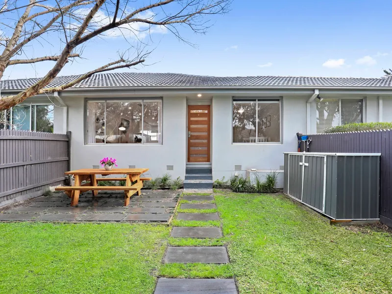 Garden Living for a Stylish Bayside Life