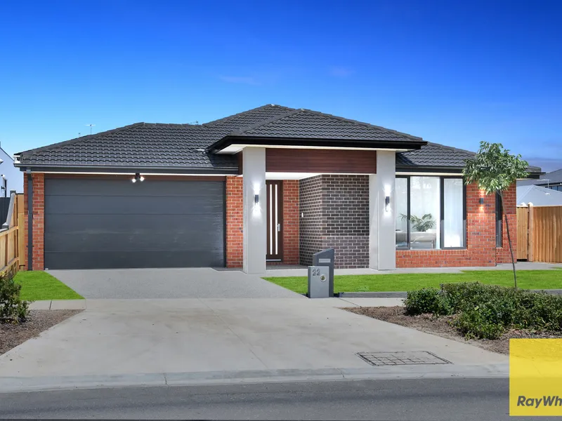 Brand New luxury in Taylors lakes !