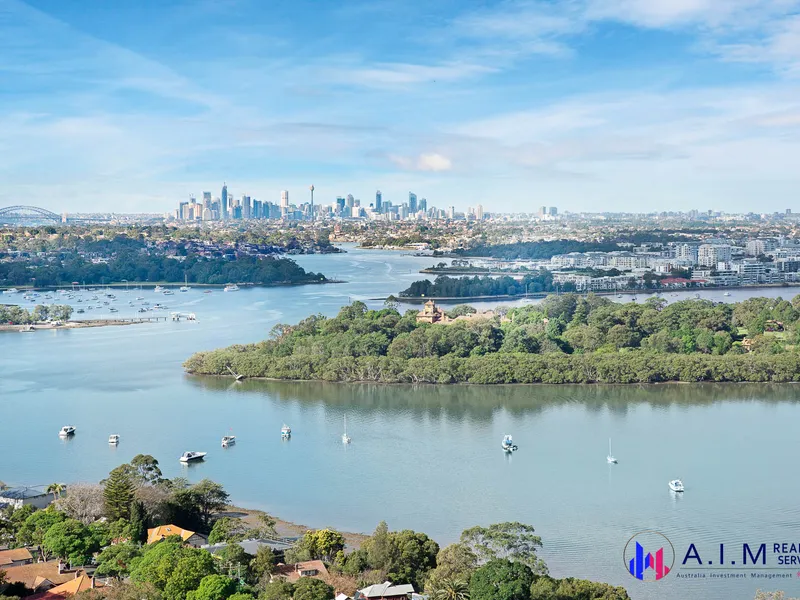 Luxurious, stylish and brand new inner-city living